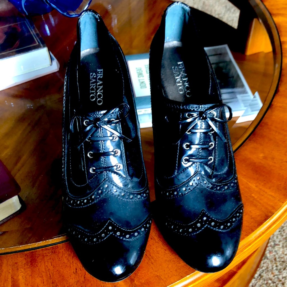 Ooh La La classic black slip on , so elegant!